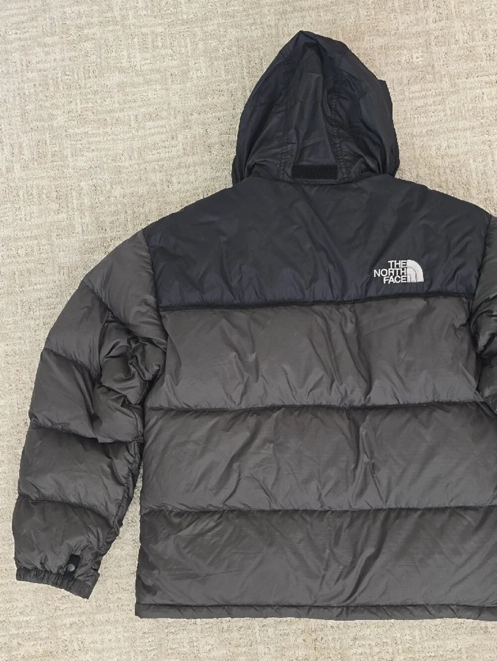 The North Face Men's Black & Charcoal Puffer Jacket